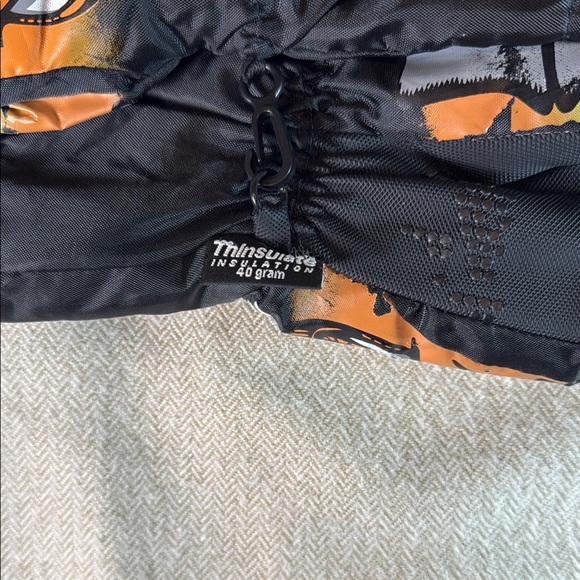 Green and Black Winter Mittens with Graphic Design - Picture 2 of 12